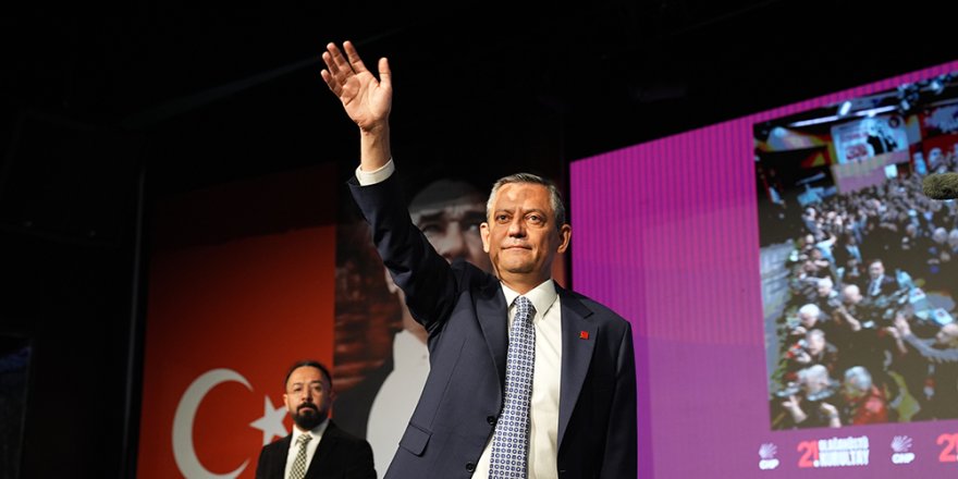 CHP sədri Özgür Özəlin deputat toxunulmazlığı götürülür - Parlamentə təqdimat verildi
